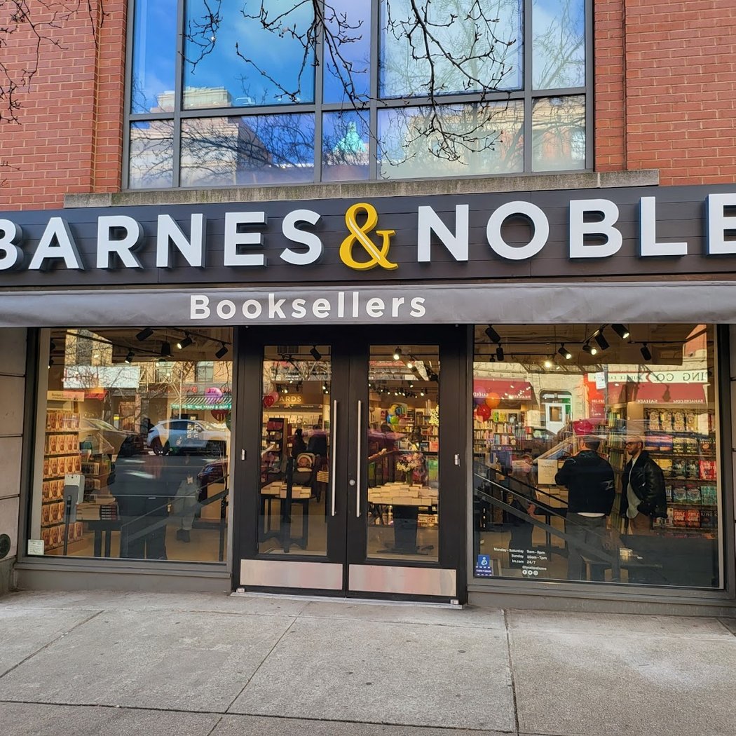 Barnes & Noble 3