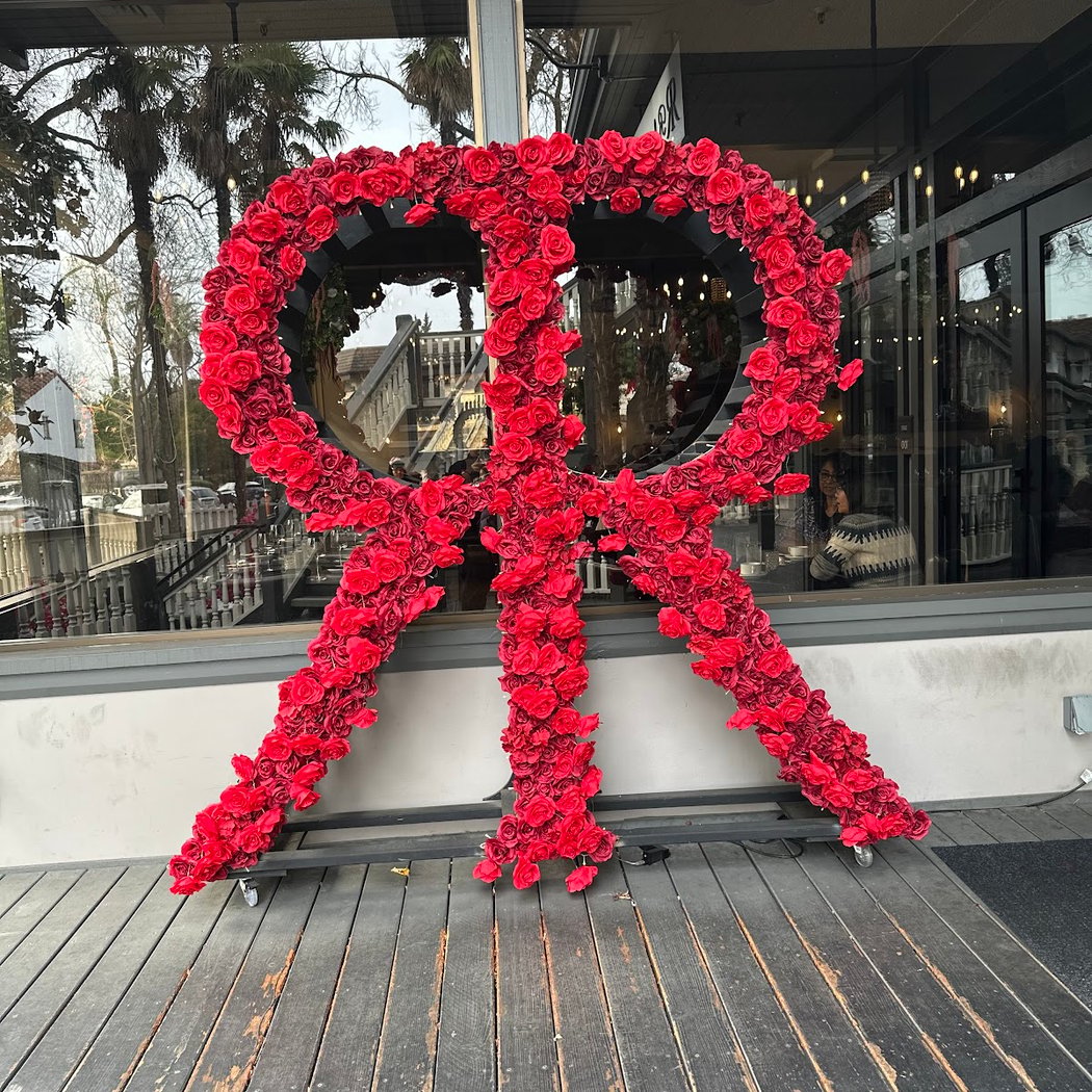 Rubys & Roses Restaurant 3