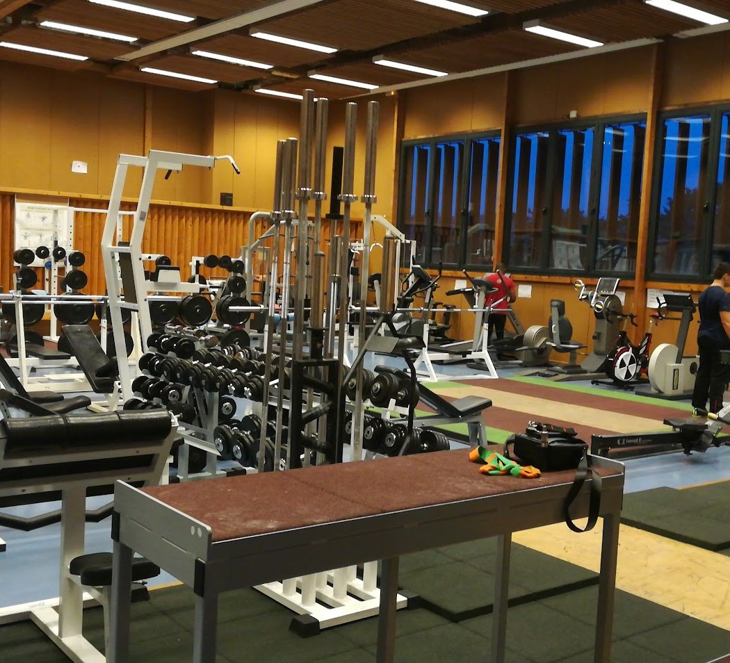 Club Haltérophilie Musculation Weightlifting Club de Cachan. 1