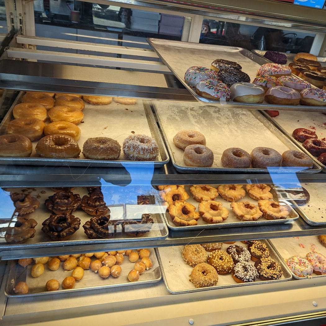 Happy Donuts 1