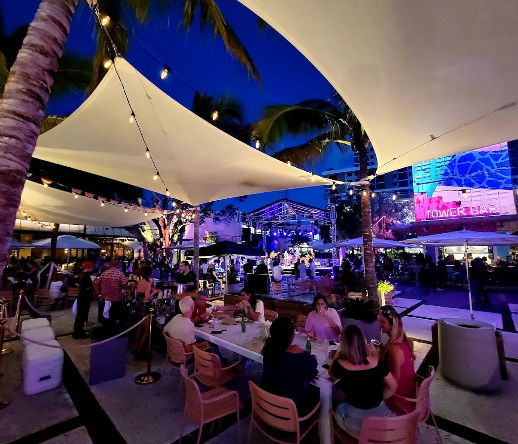 Perreoland Miami: Group Special Edition 1
