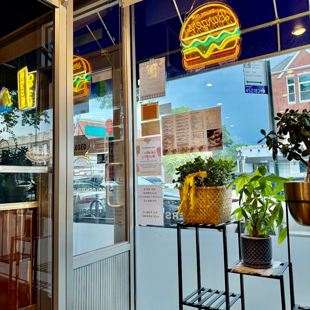 Golden K Burgers 2