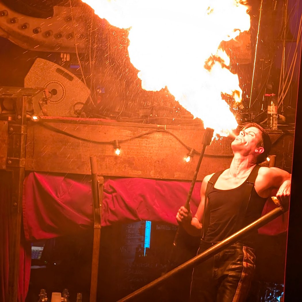 Cabaret Wow 1
