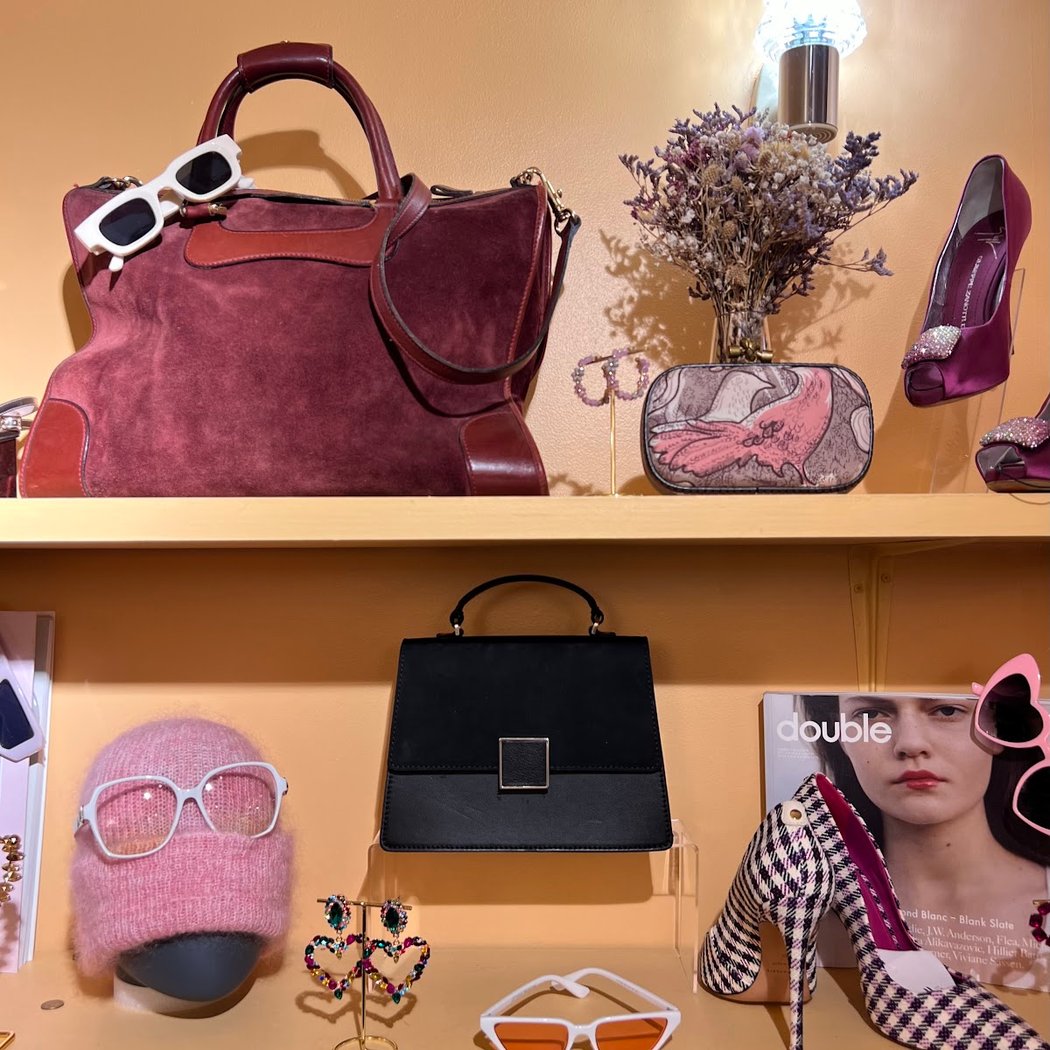 YALLÄ Paris 10 - Dépôt-vente / Second-hand store / Curated Vintage 1