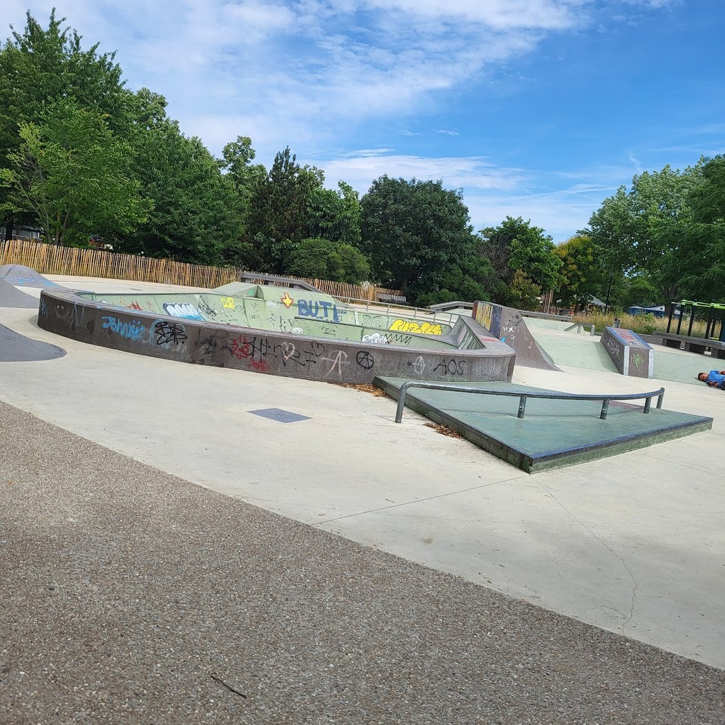 Skatepark de Gennevilliers by E2S Company 2