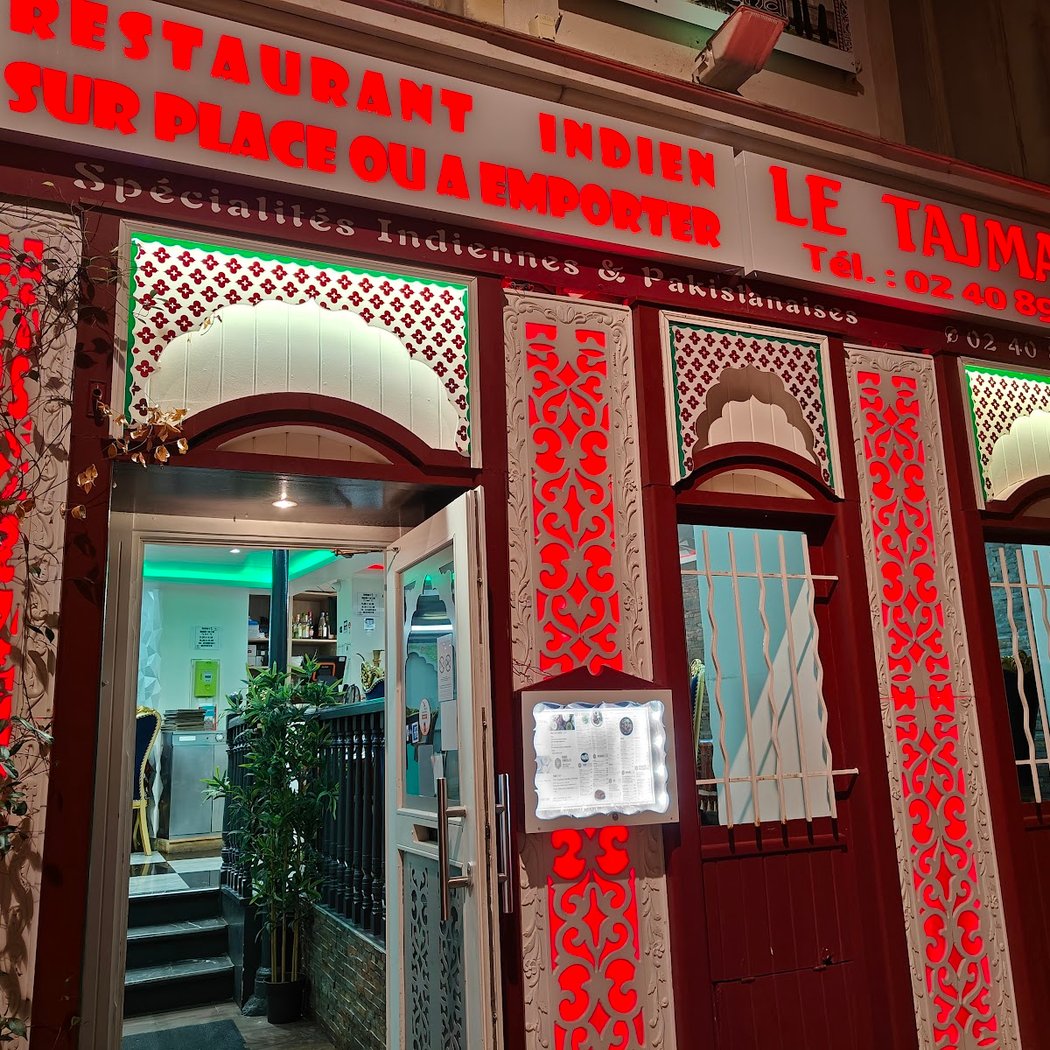 Restaurant Taj Mahal indien Pakistanais Nantes place royale 3