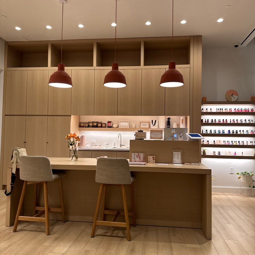 sundays Nontoxic Nail Studio Hudson Yards 3