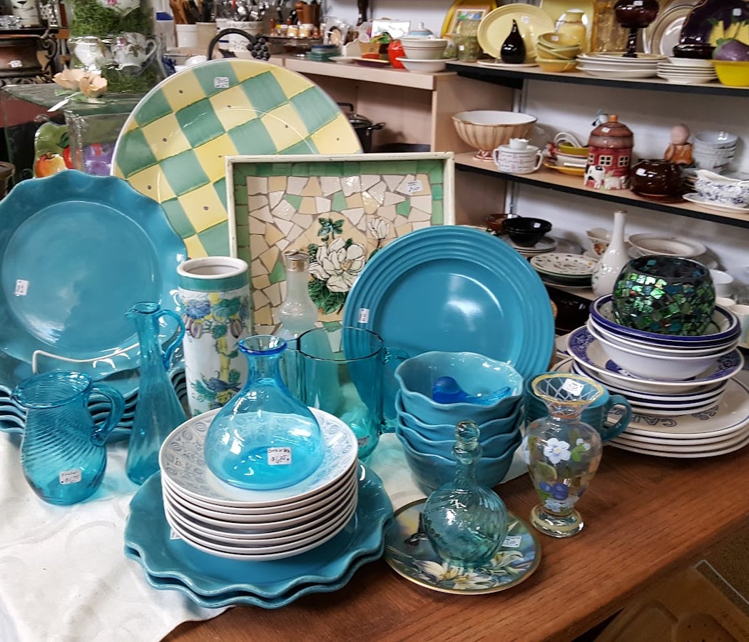 Sacks Hospice Thrift Shoppe of Providence 1
