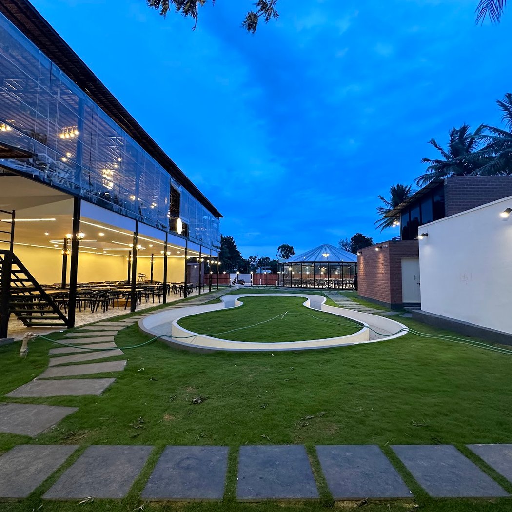 CLUB AURA 3