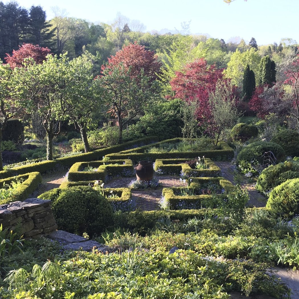 Hollister House Garden 2