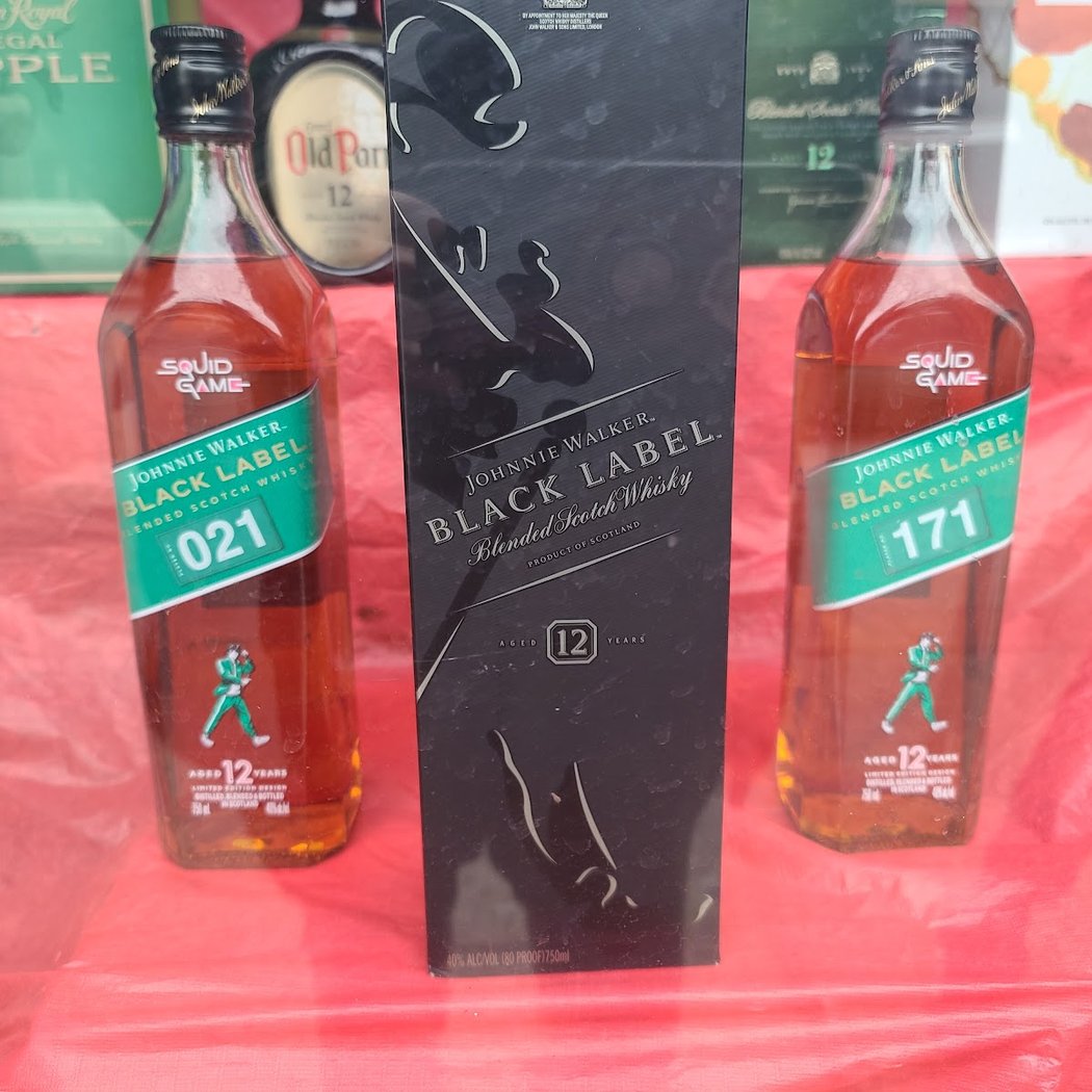 Two Guys Wines & Liquor Gallery 3