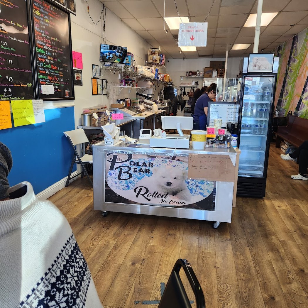 Polar Bear Rolled Ice Cream 2