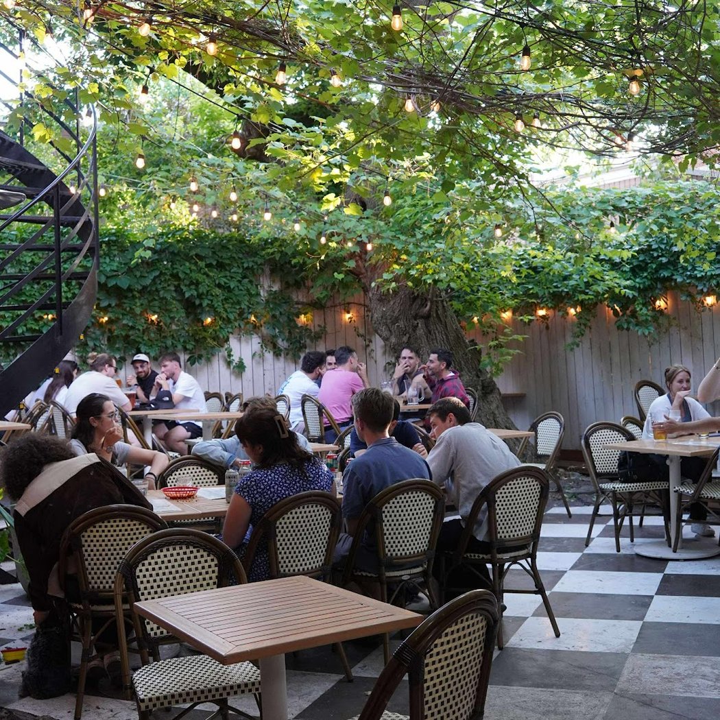 Terrasse Chez Miller (retour mai 2026) 2