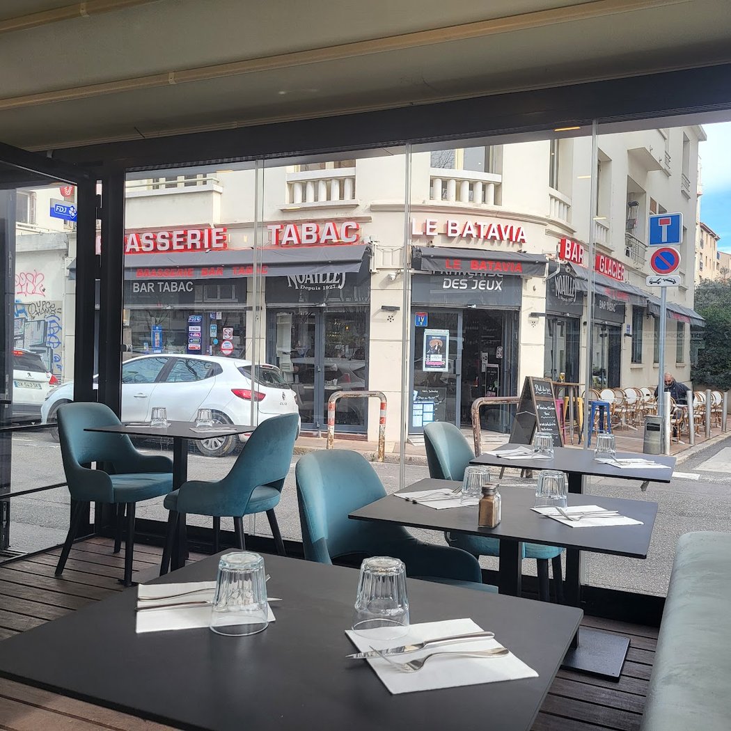 Le Batavia...bar glacier...tabac 3