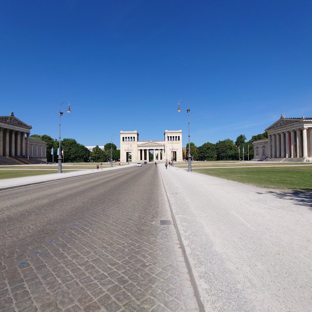 Konigsplatz 2