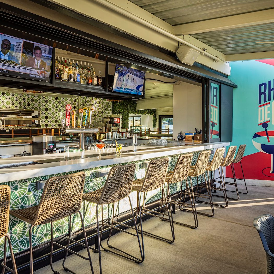 Mojo Cuban Kitchen and Rum Bar 2