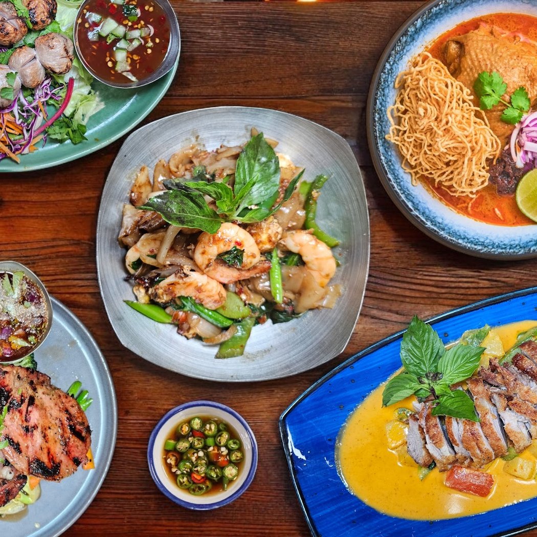 Thonglor Thai Restaurant 1