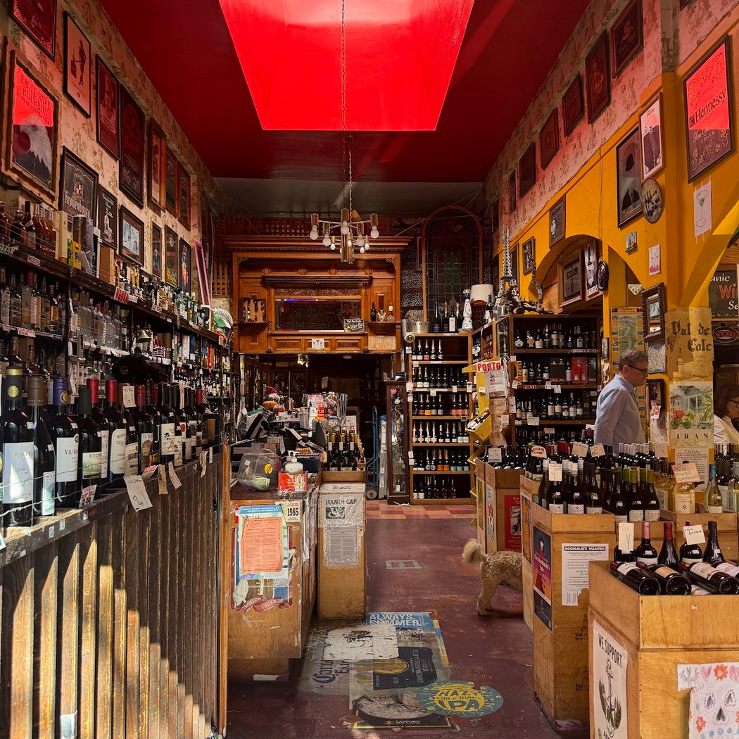 Val de Cole Liquor Store 1