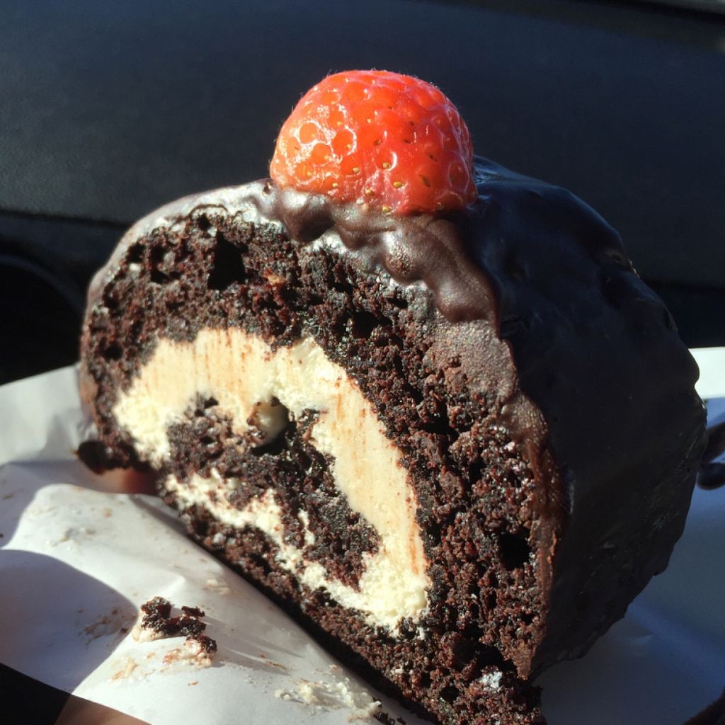 Amia Bakery 2