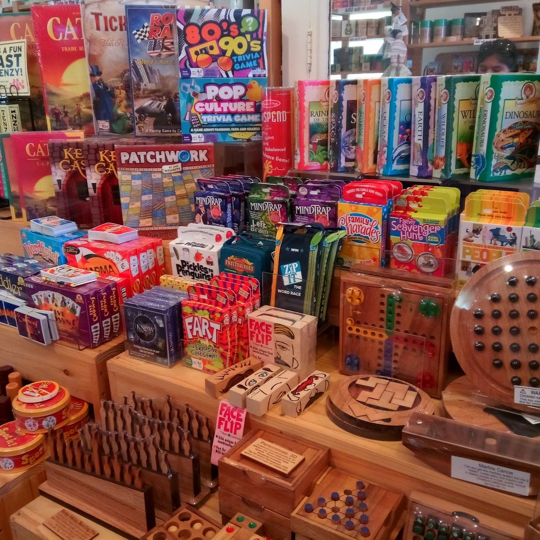 The Gift Hut 1