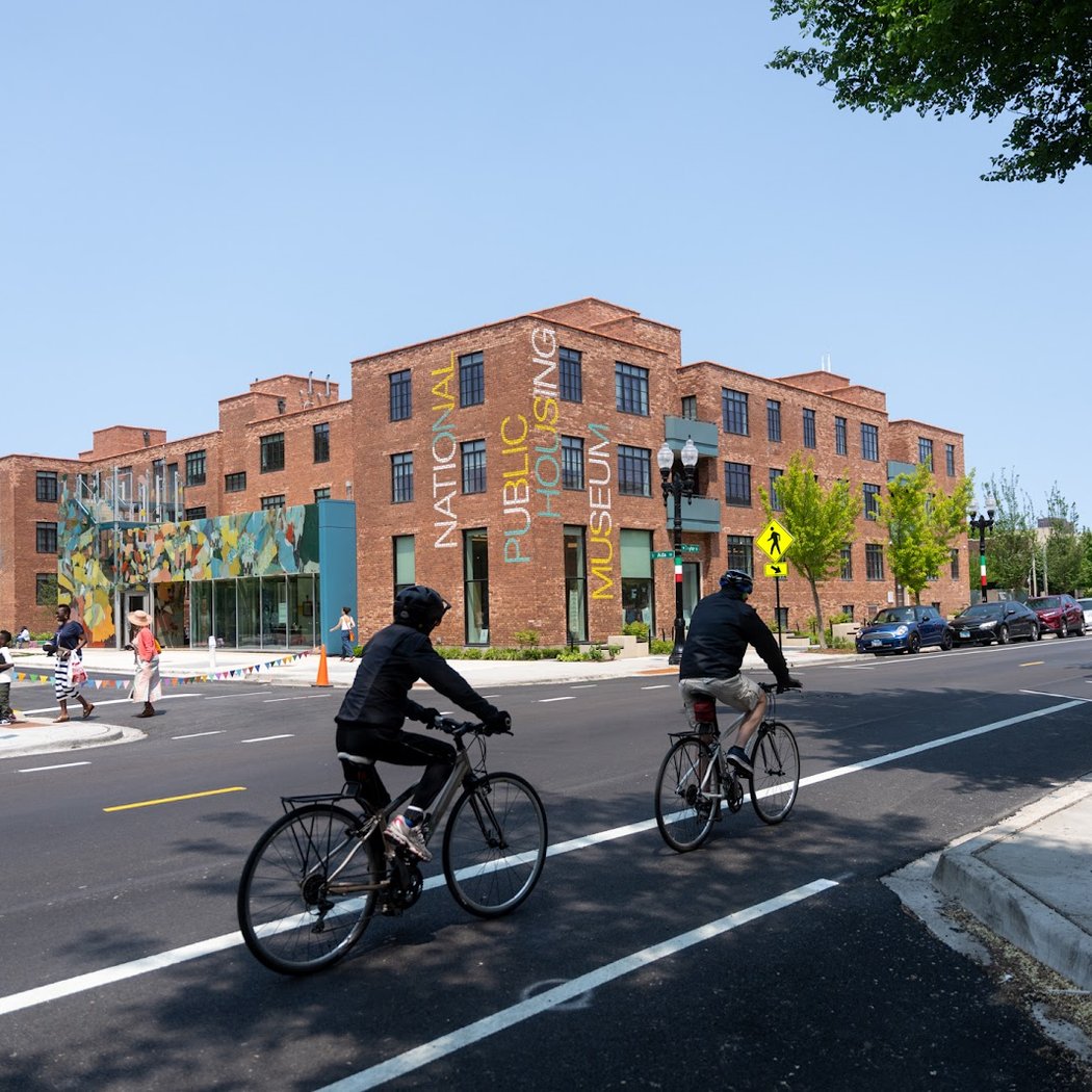 Inside/Outside: The Connection Between Parks, Housing, and Vibrant Communities 2