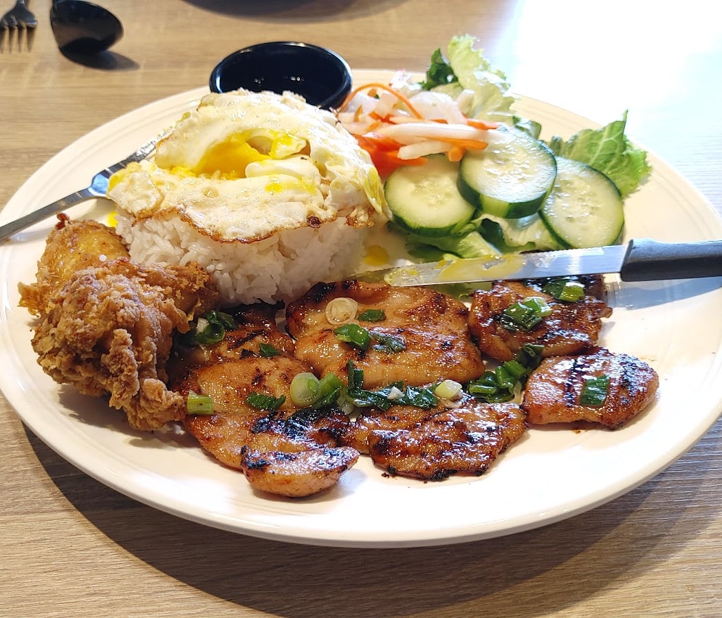 Pho Tai 3