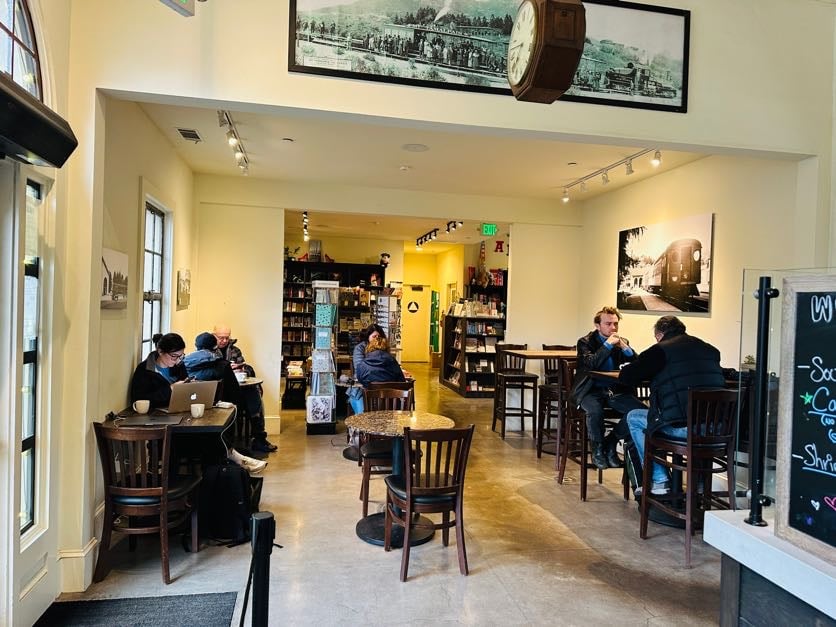 Mill Valley Chamber of Commerce and Visitors Center 1