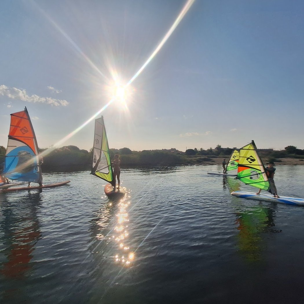 Alan Wind&Surf School Hire Planche À Voile / Surf / Paddle / Skate 2