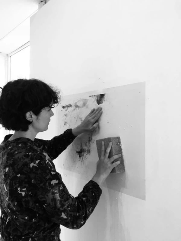 Performance d'Emma Cossée Cruz avec Vidock 1