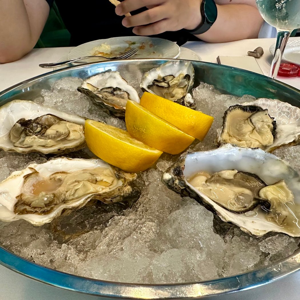 Restaurante Mara santa justa ave 1