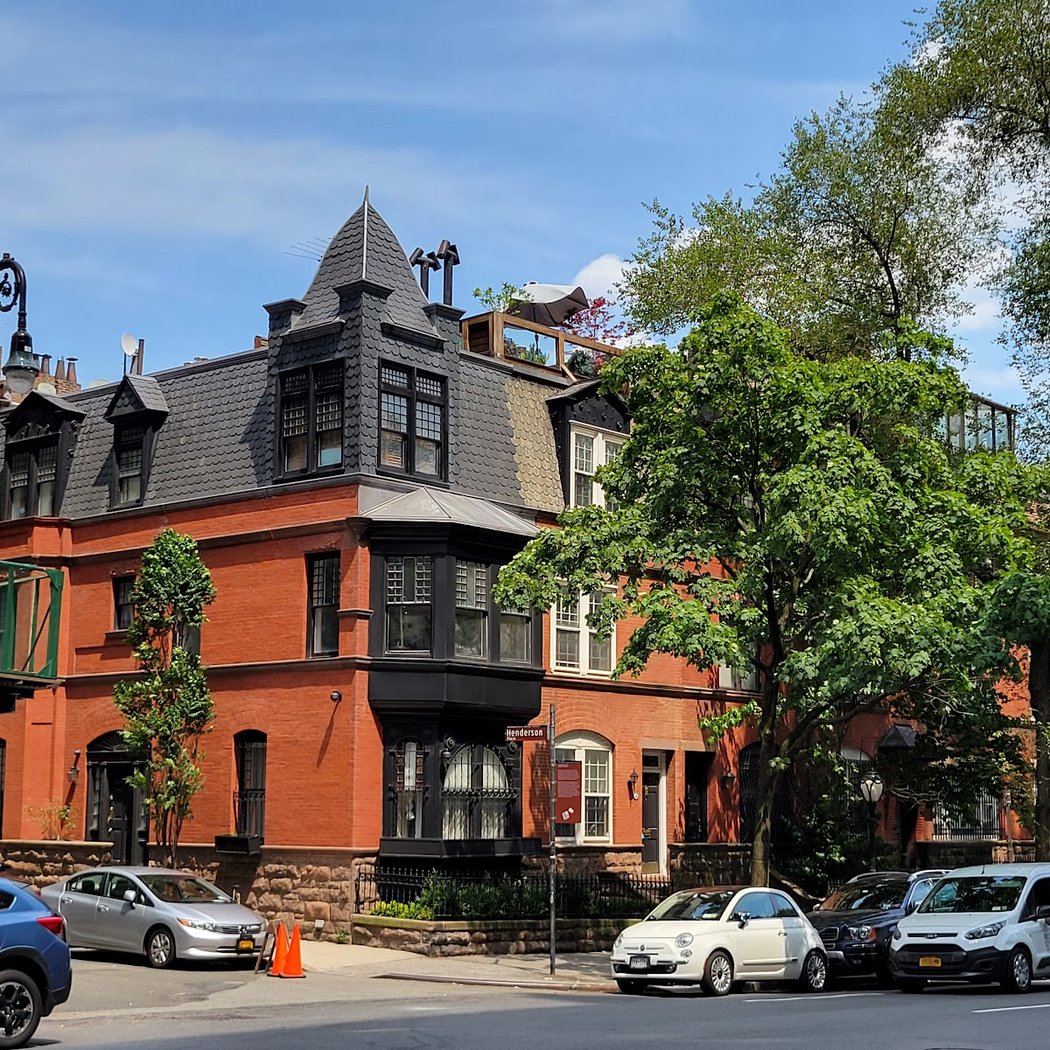 Henderson House 3