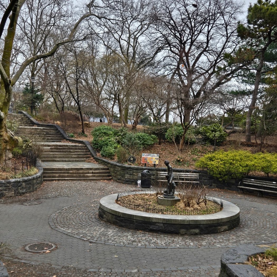 Community Events at Carl Schurz Park 2