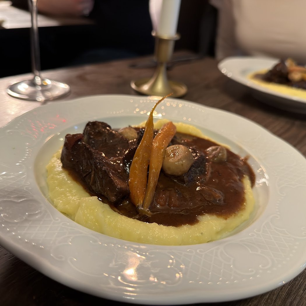 Monet Bistro | Food & Wine