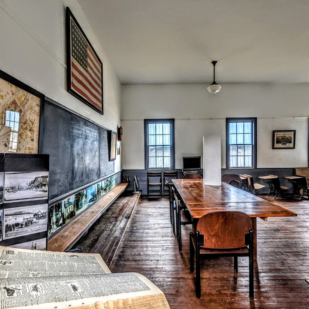 Friends of the Irondale Schoolhouse 1