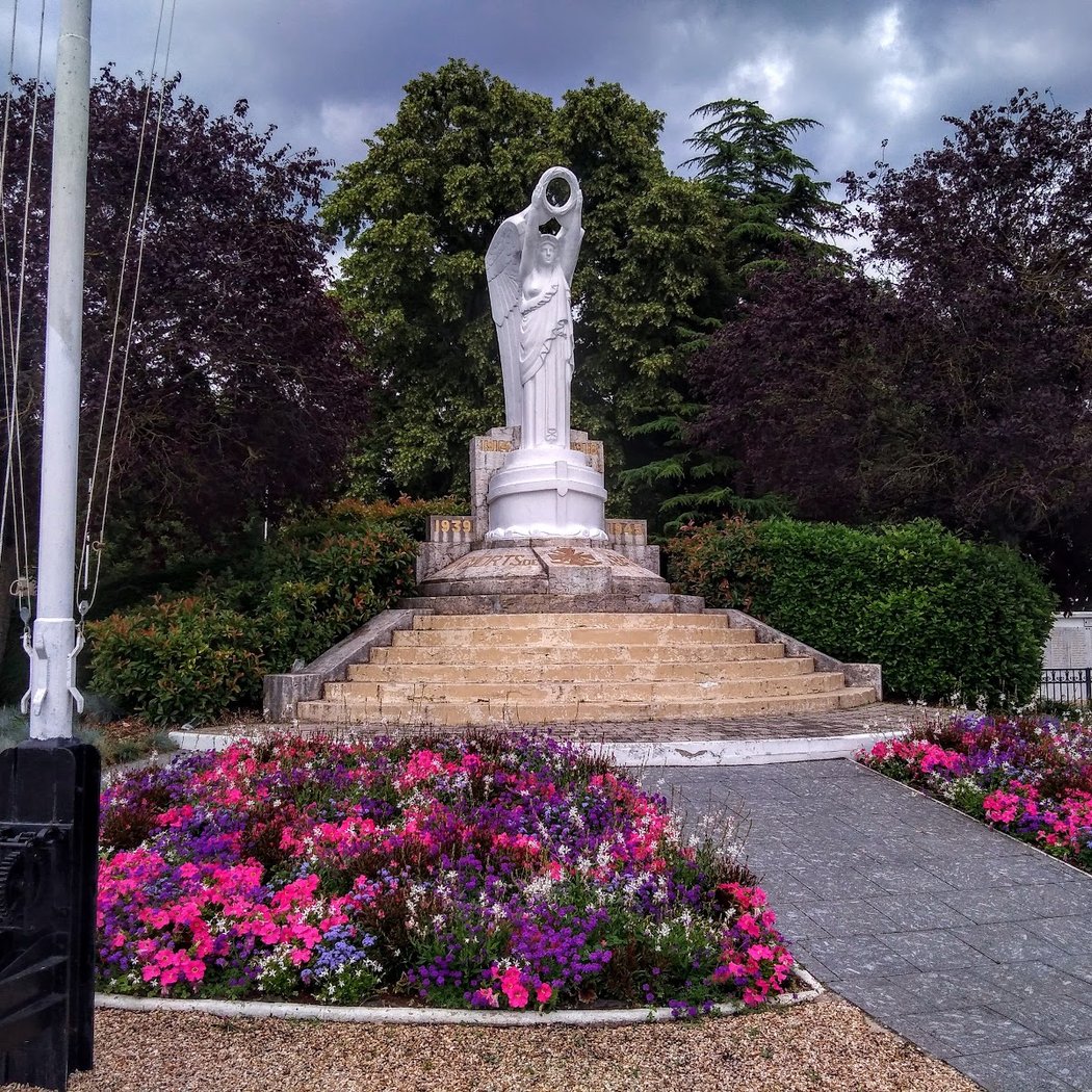 Le Pointil 3
