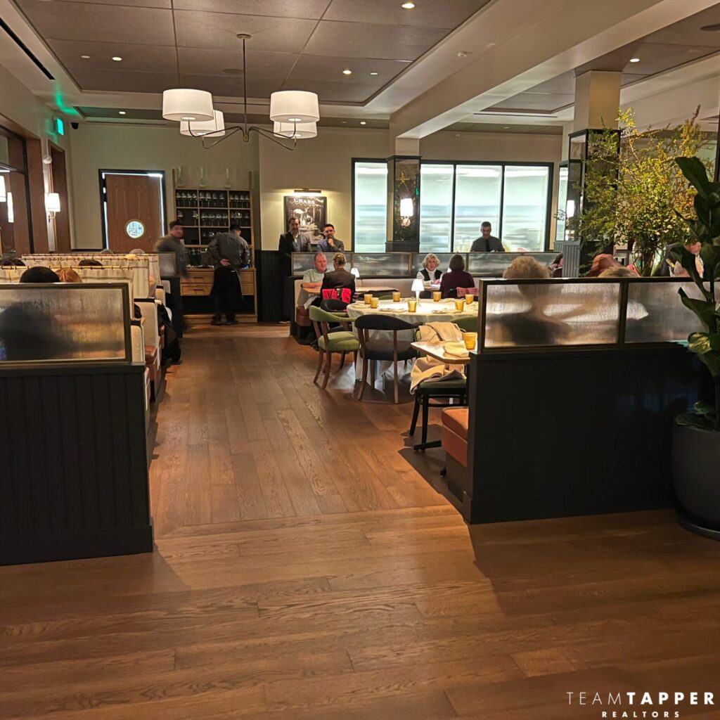 Izzy's on the Peninsula 3