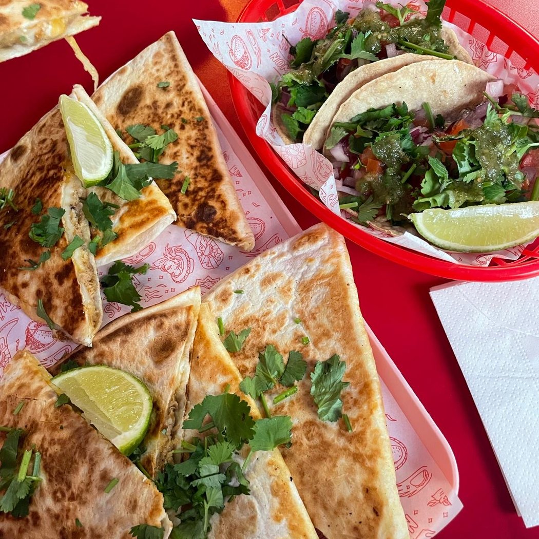 Nomás Tacos 2