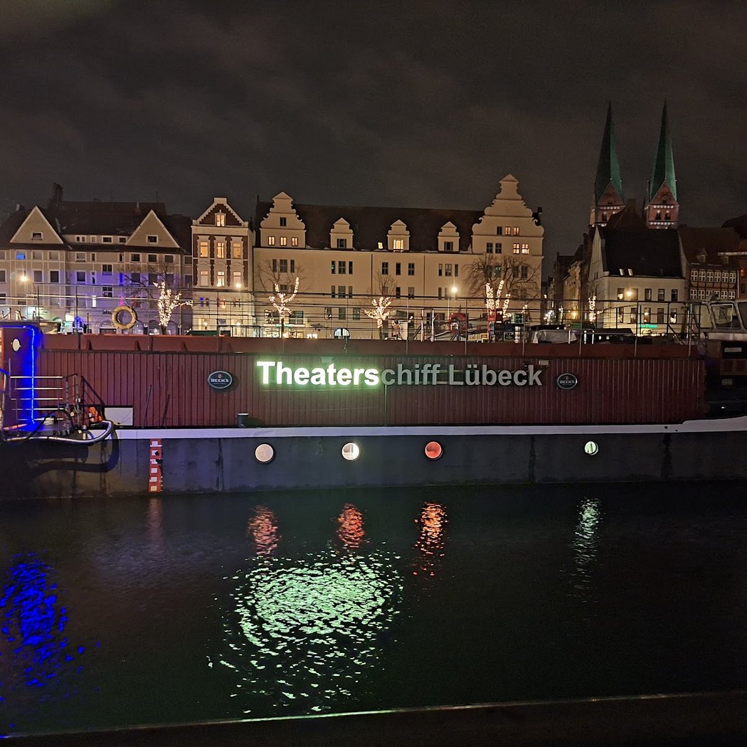 Theaterschiff Lübeck 2
