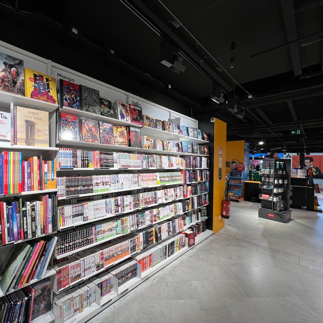 FNAC Aéroport Orly 3 1