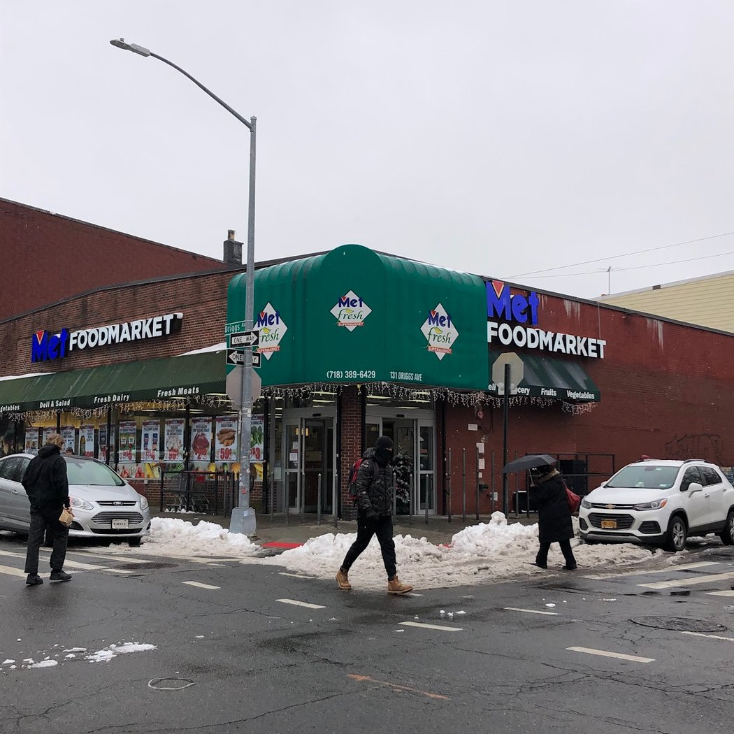 Met Foodmarkets of Greenpoint 2