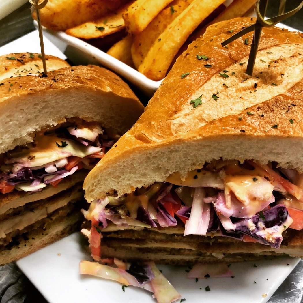 Judy Z’s Sports Tavern & Kitchen 1