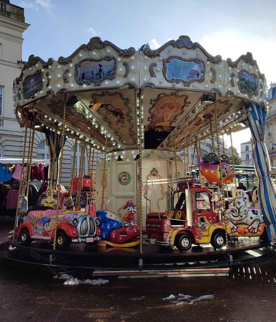 Carrousel 1900 Issy les Moulineaux 3