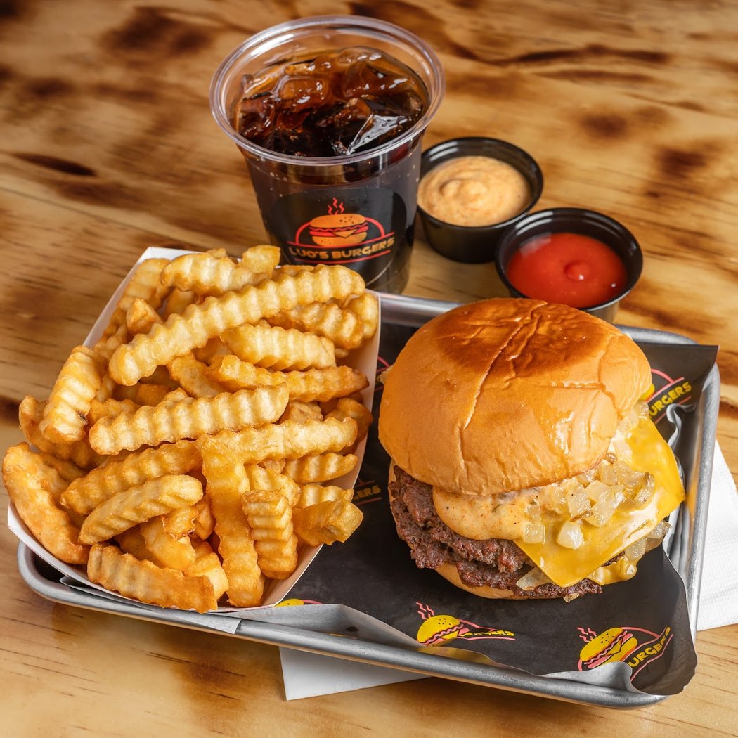 Luo’s Burgers 5