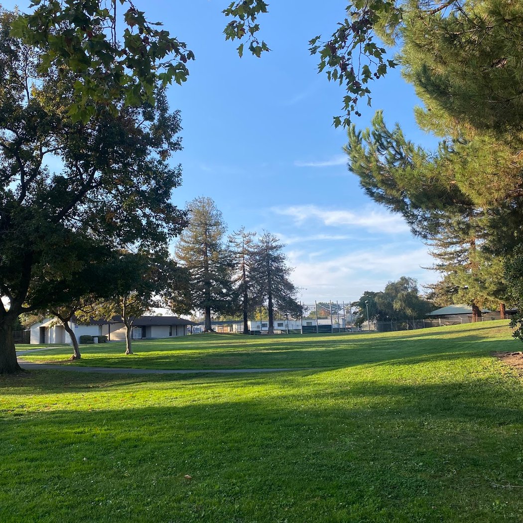 Portal Park 1