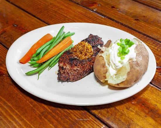 The Field Irish Pub & Eatery 3