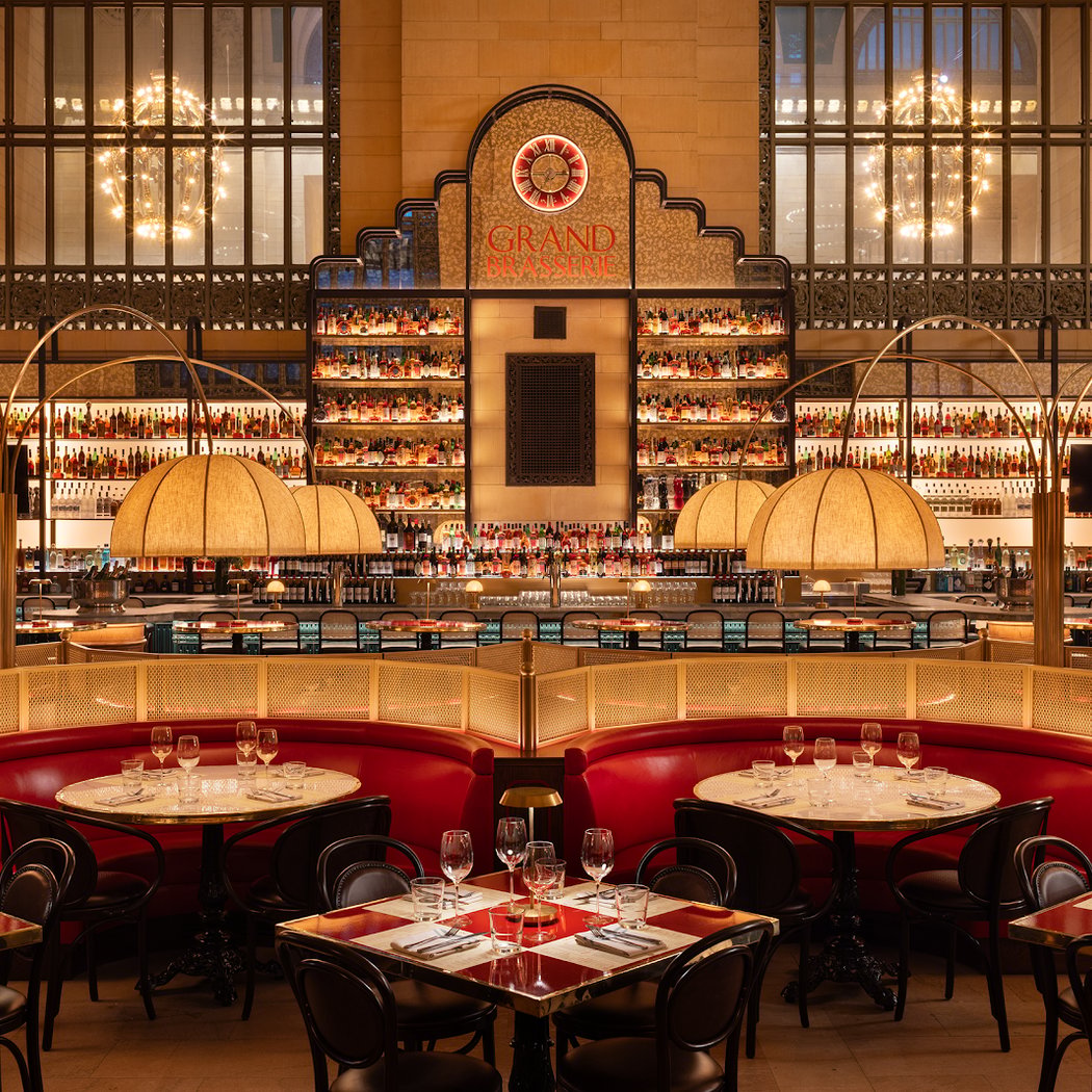 Holiday Dining at Grand Brasserie 2