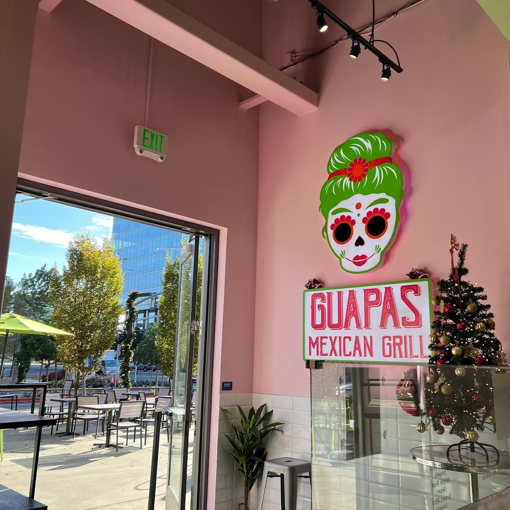 Guapas Mexican Grill 2