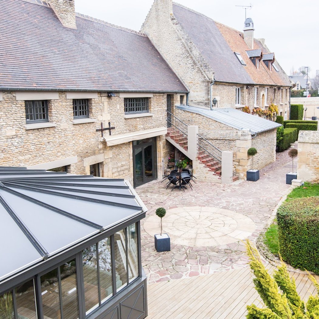 Manoir'Hastings, Restaurant,Hotel 2