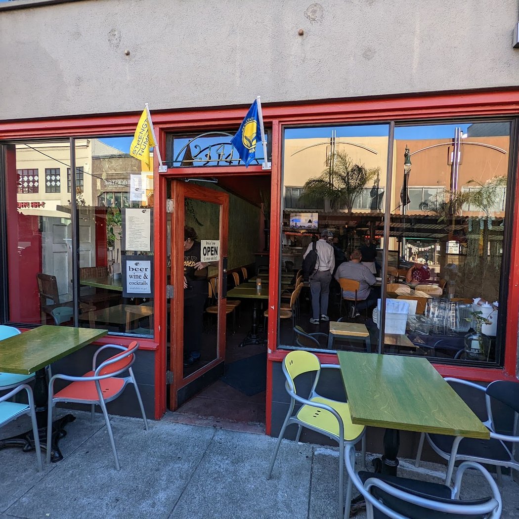 Street Restaurant and Bar 2