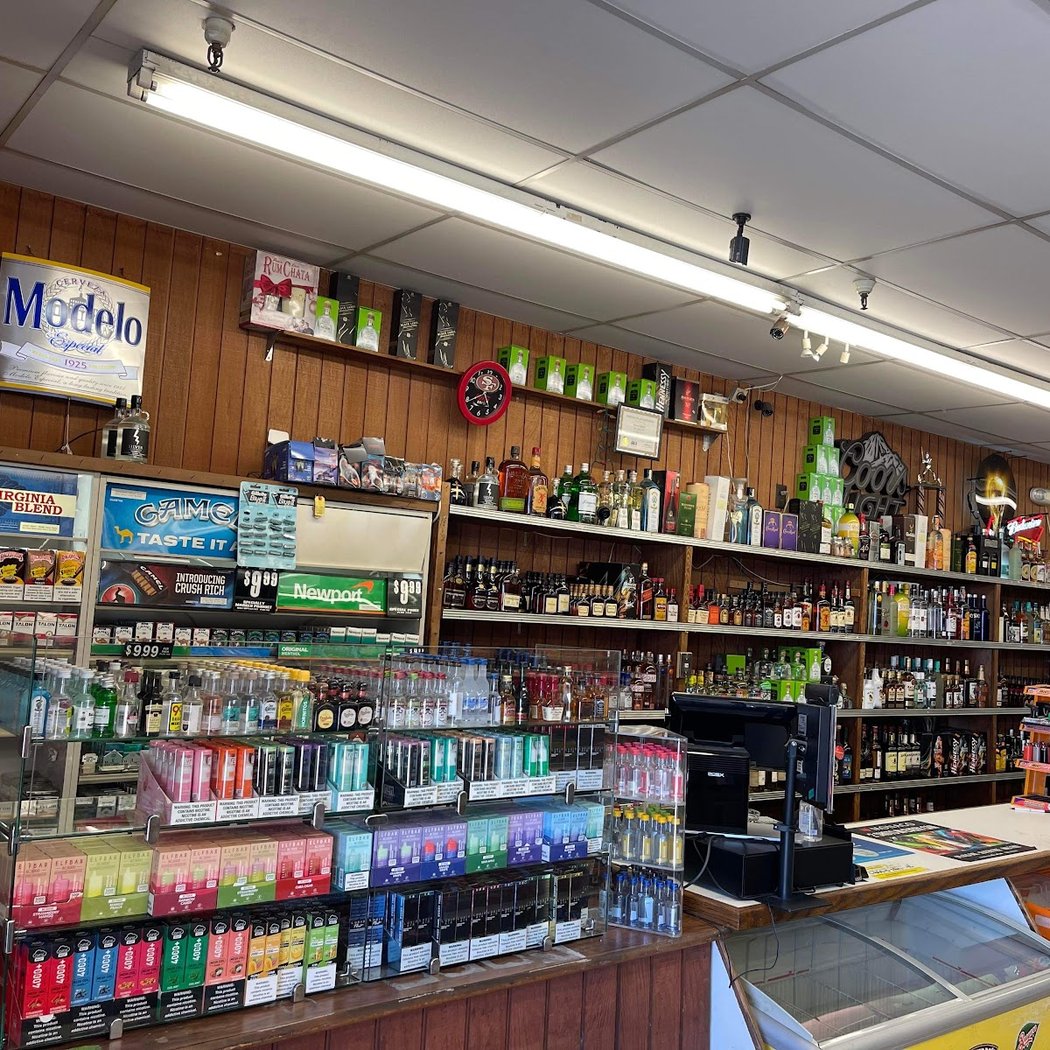 Plaza Liquor Deli 1